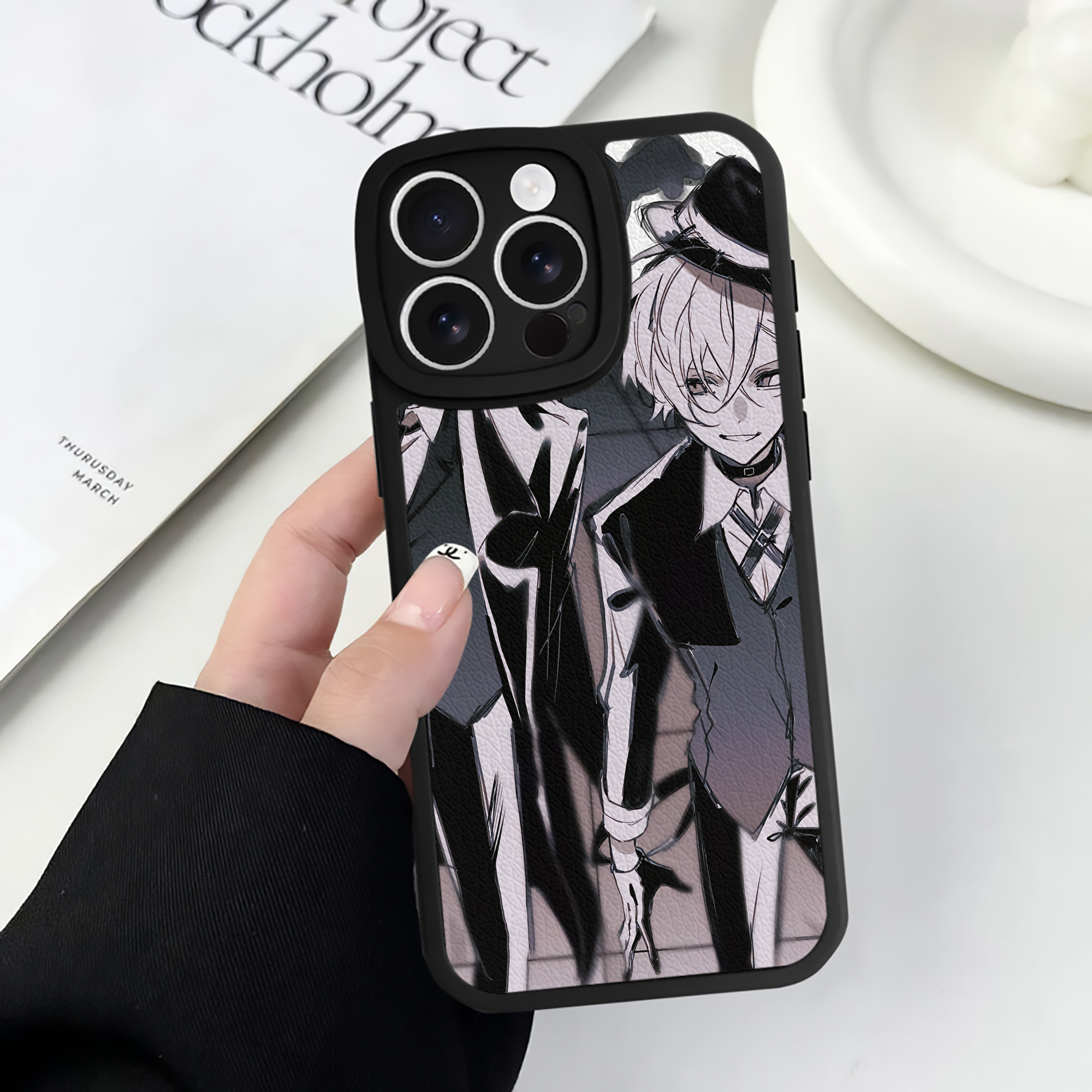 （画像用） 文豪ストレイドッグス Bungo Stray Dogs 【iPhone 16シリーズ対応】シリコンスマホケース（レザー調） 材質：シリコン